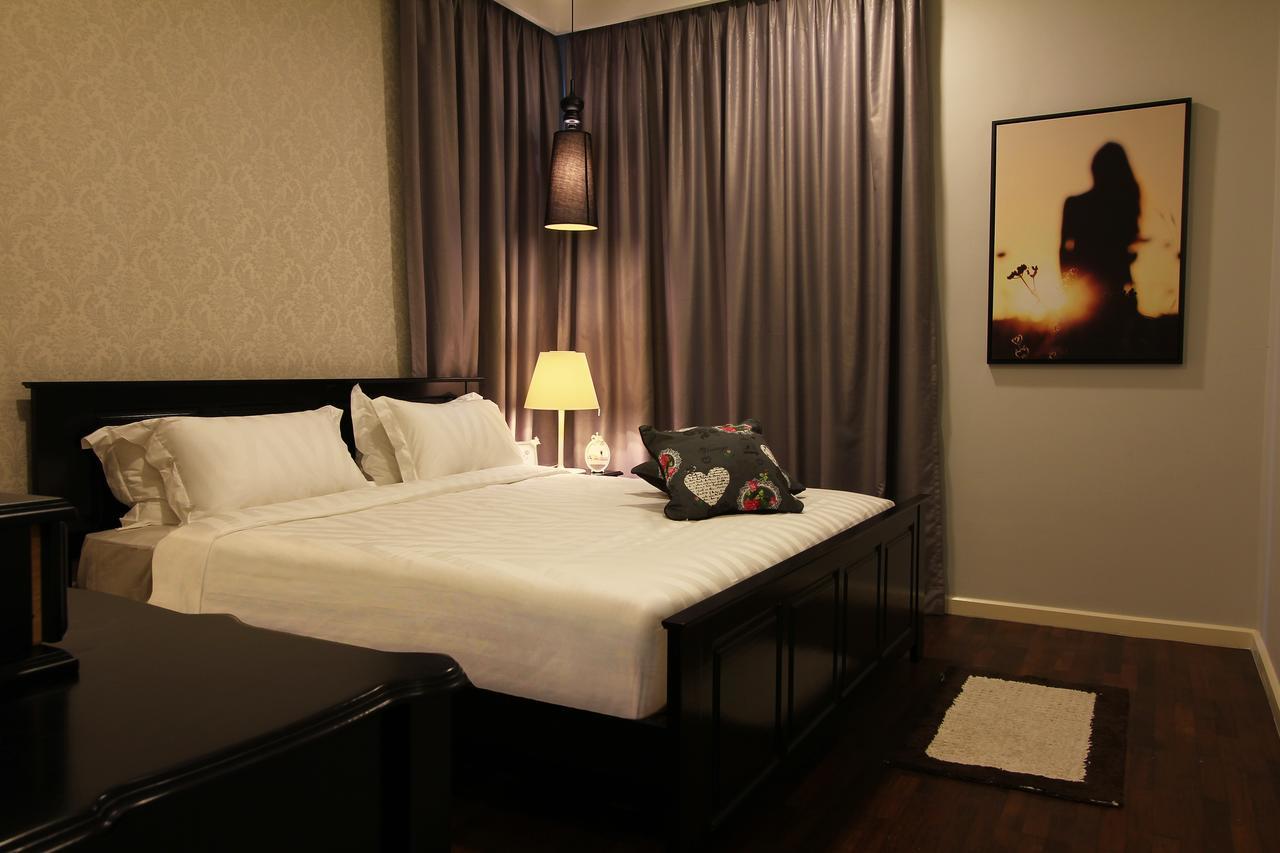 The Shore Residence Apartment Malacca Eksteriør bilde