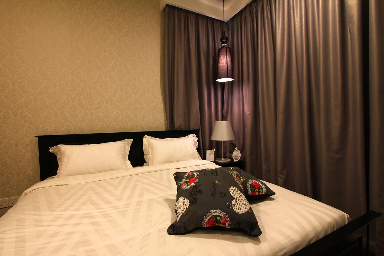 The Shore Residence Apartment Malacca Eksteriør bilde