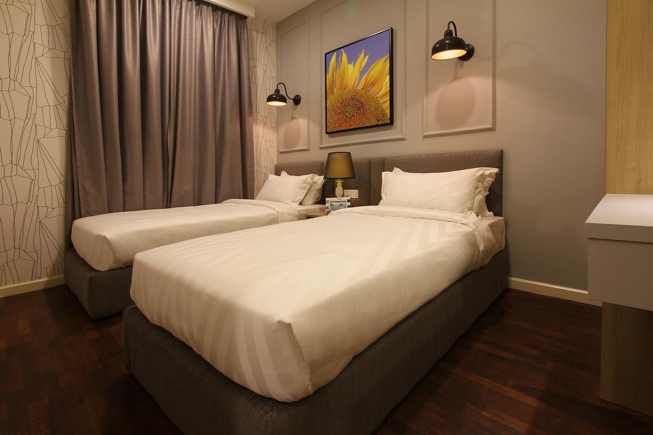 The Shore Residence Apartment Malacca Eksteriør bilde